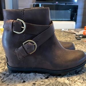 Sorel Womens Joan of arctic II size 10